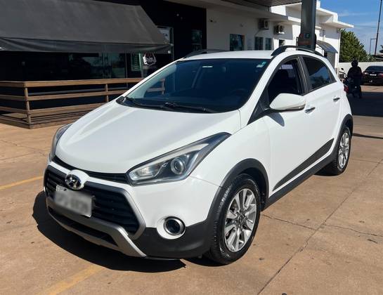 HYUNDAI HB20X 1.6 16V PREMIUM FLEX 4P AUTOMÁTICO